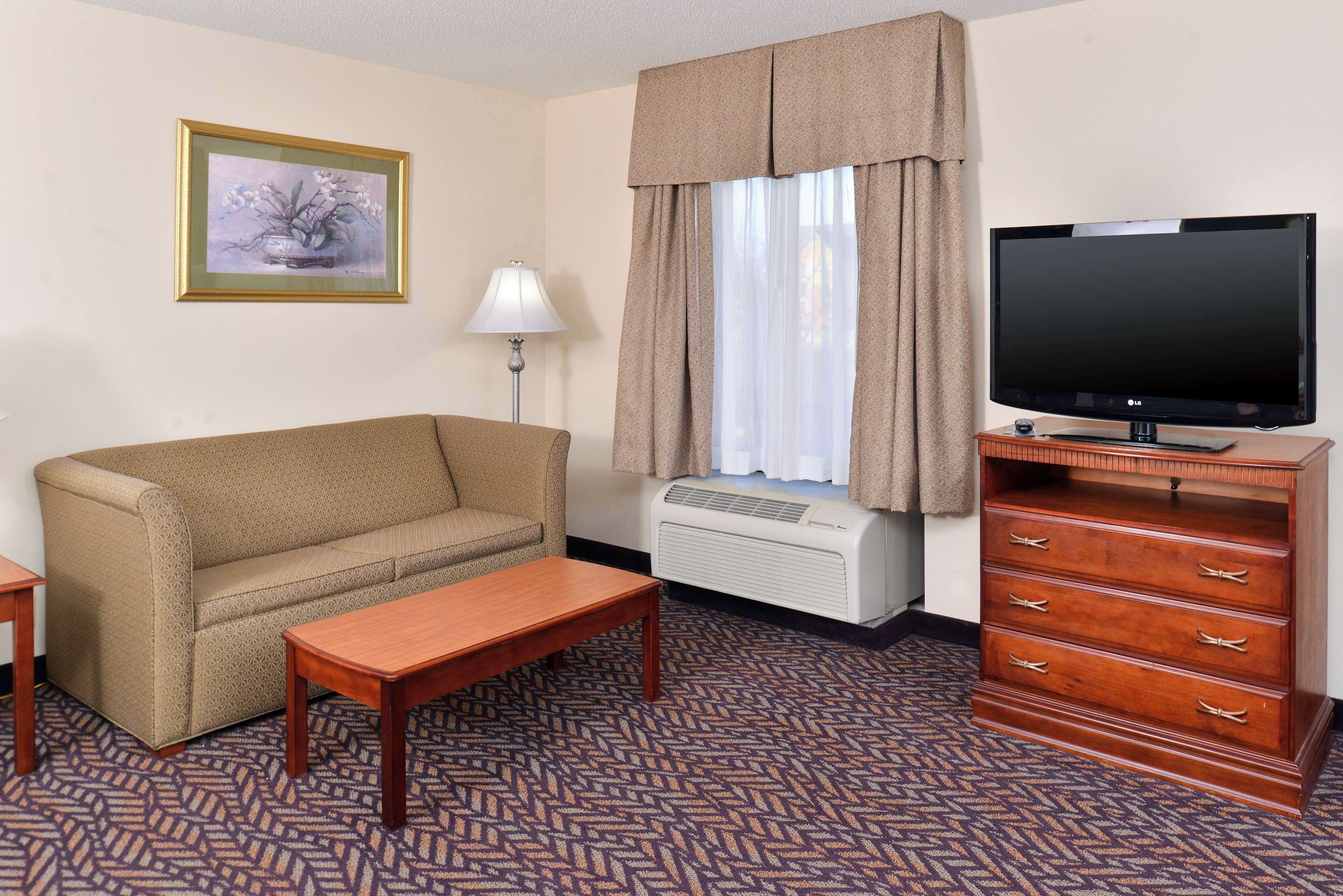 37-inch lcd tv with satellite channels, tv