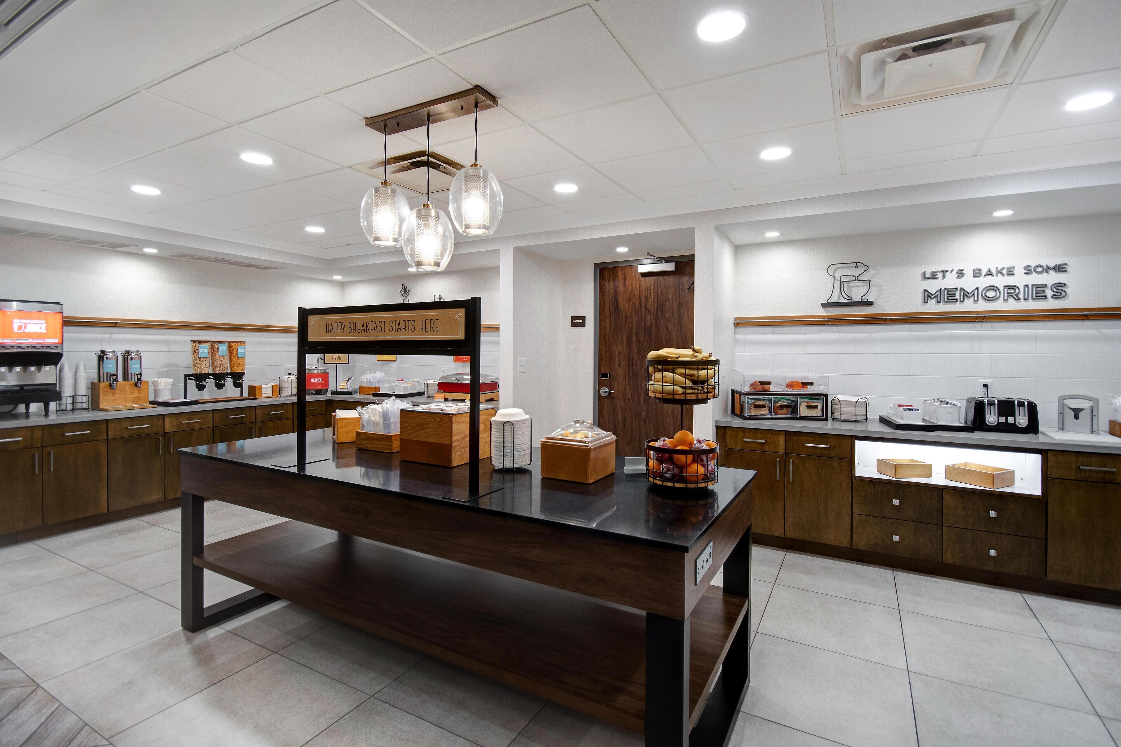 Free daily buffet breakfast