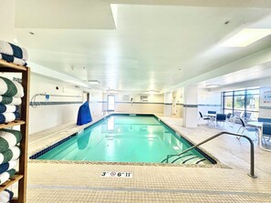 Indoor pool - Hampton Inn Commerce Novi (Walled Lake)