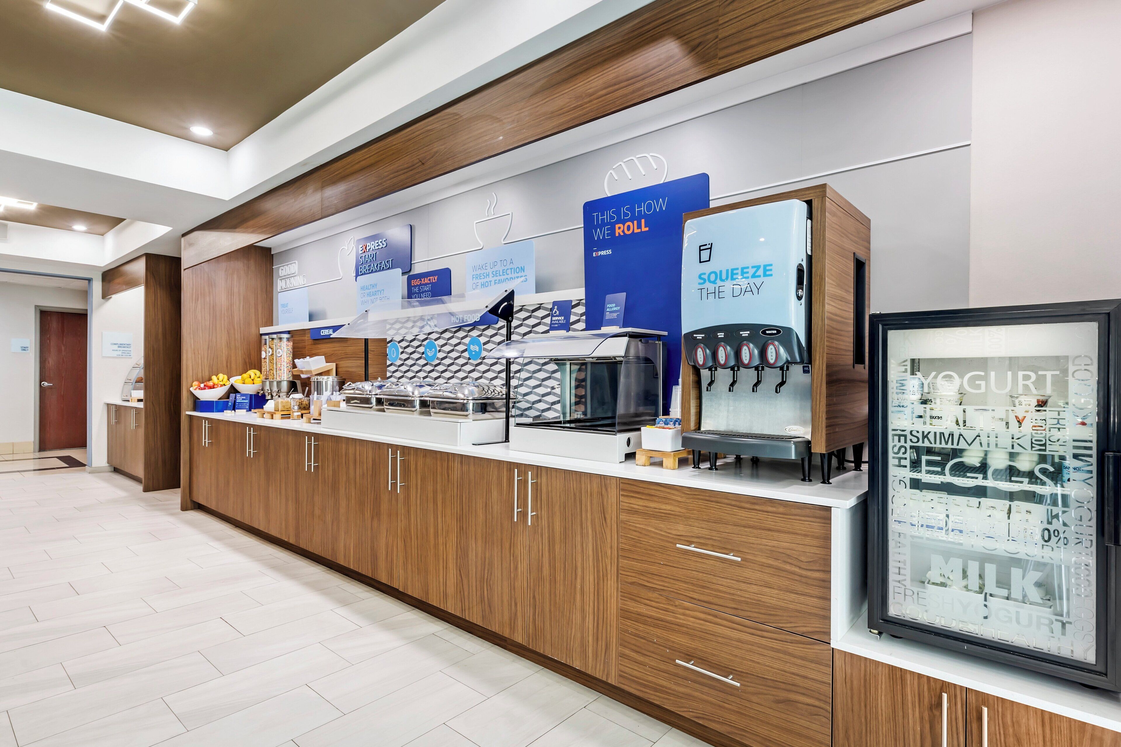 free buffet breakfast