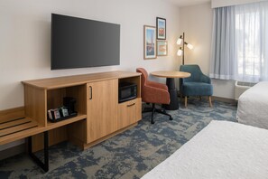 Iron/ironing board, free WiFi, bed sheets, alarm clocks - Hampton Inn & Suites Redding (Redding)