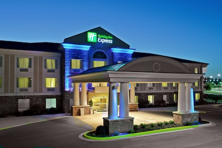 Exterior. Holiday Inn Express Hotel & Suites Paragould by IHG
