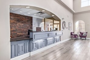 Reception - Fountain Park Hotel, BW Signature Collection (Fountain Hills)