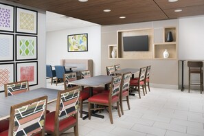 Petit déjeuner buffet compris tous les jours