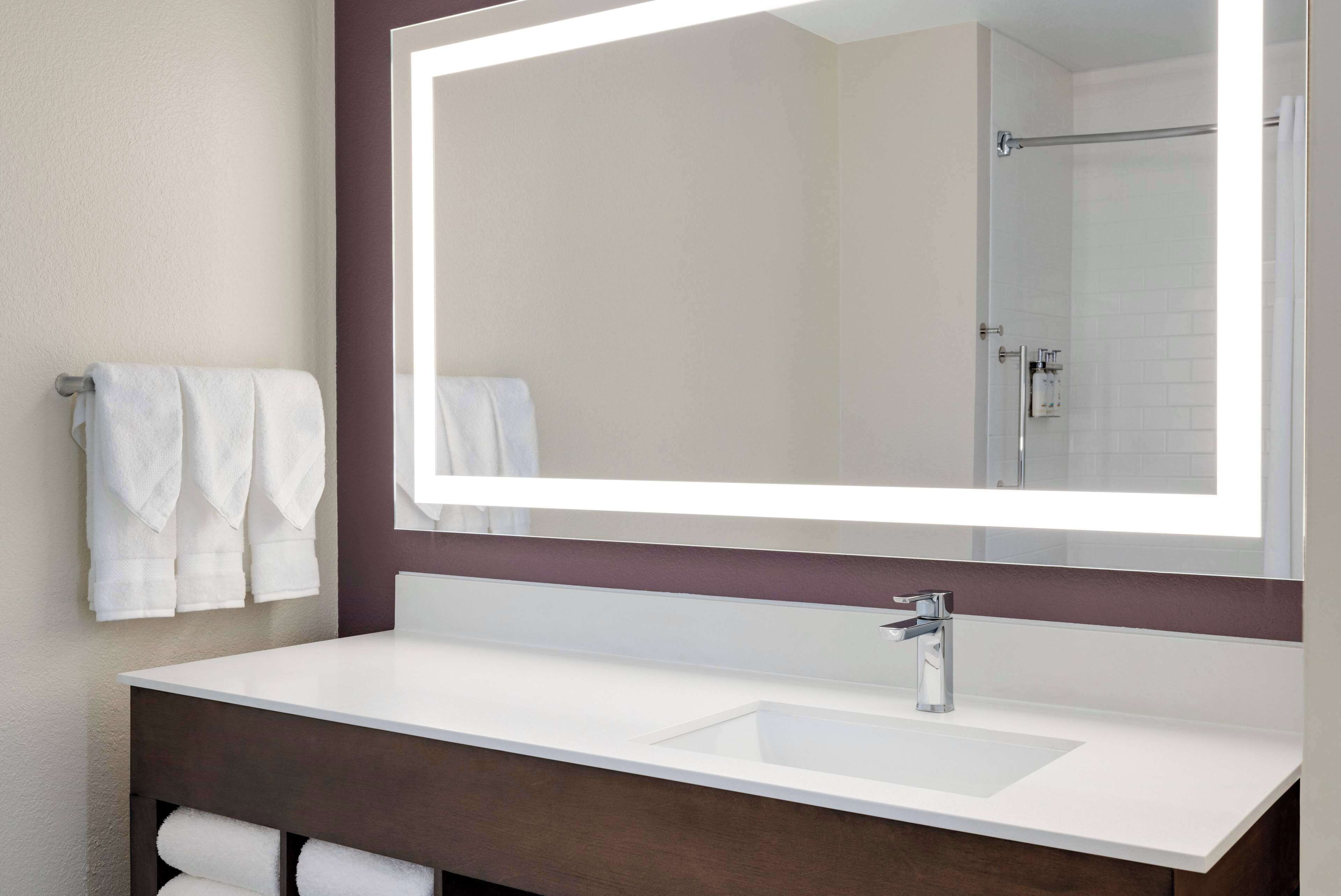 1 bedroom, premium bedding, pillow-top beds, in-room safe