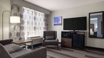 Deluxe Room, Multiple Beds, Non Smoking (Deluxe Family Suite) | 1 bedroom, premium bedding, pillowtop beds, in-room safe