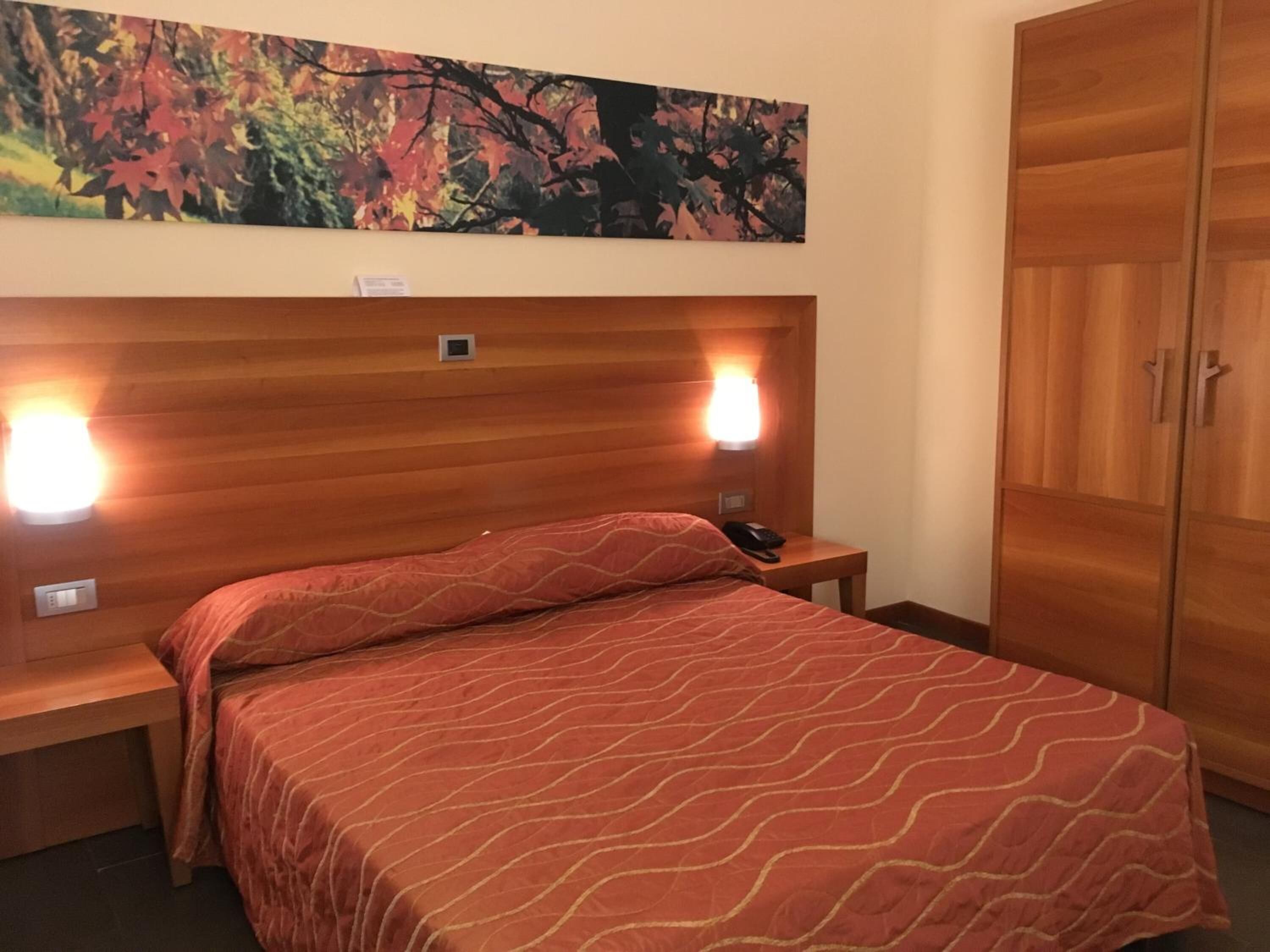 minibar, in-room safe, desk, iron/ironing board