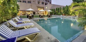 Piscina externa