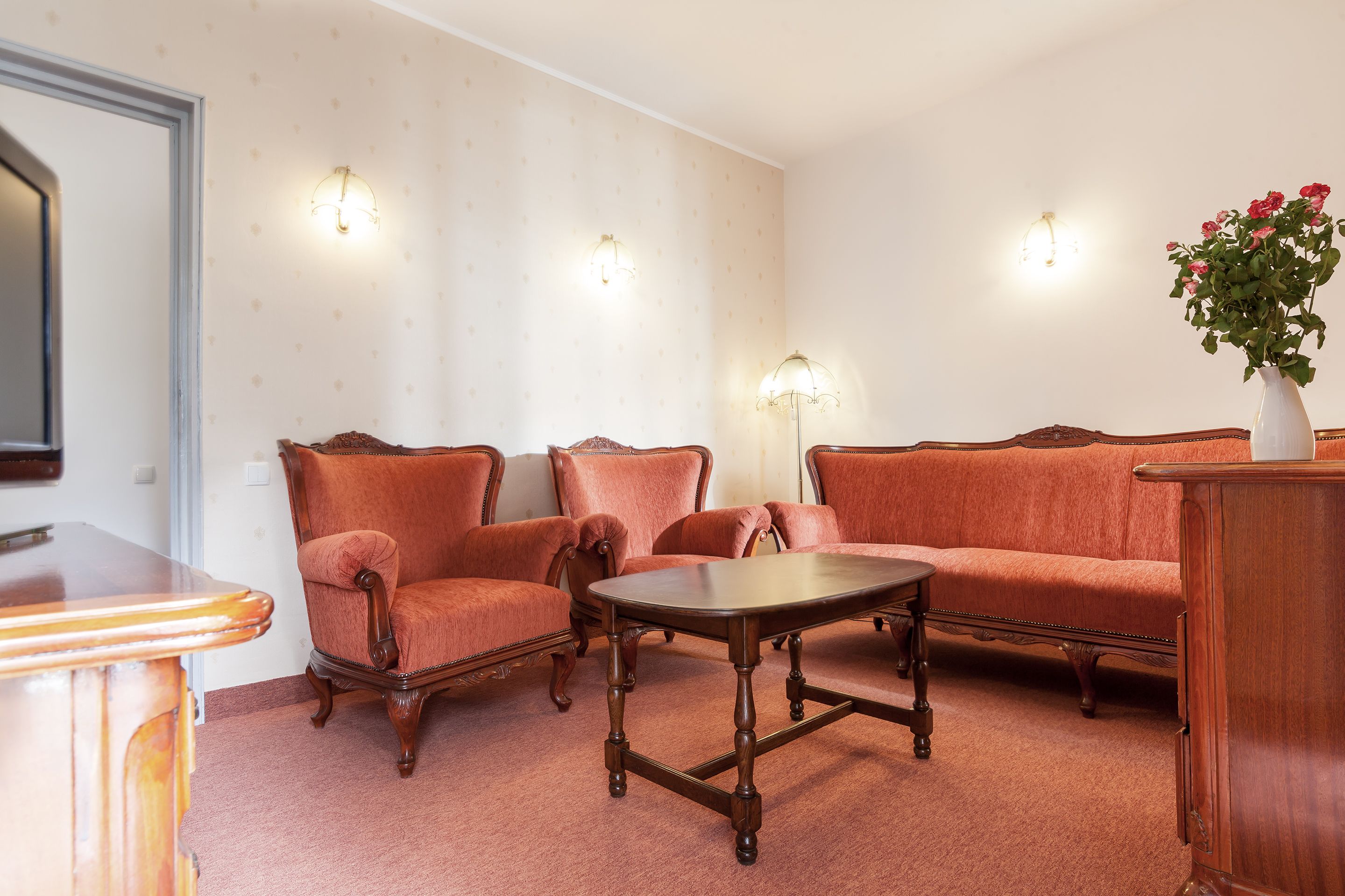 1 bedroom, in-room safe, desk, iron/ironing board