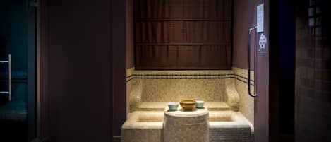 Couples treatment rooms, sauna, spa tub, steam room, Turkish bath