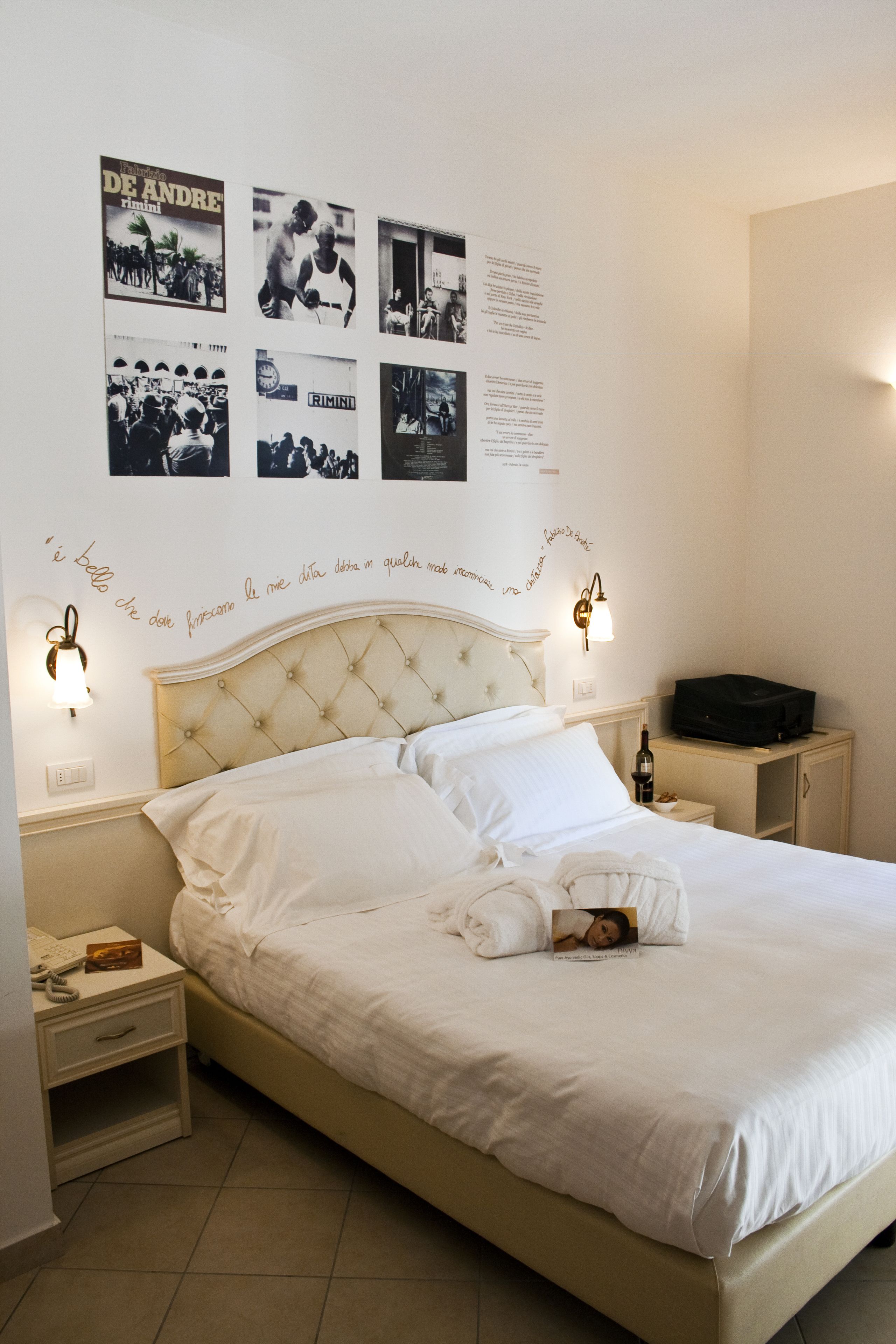 羽绒被、迷你吧、客房内保险箱、特色装修