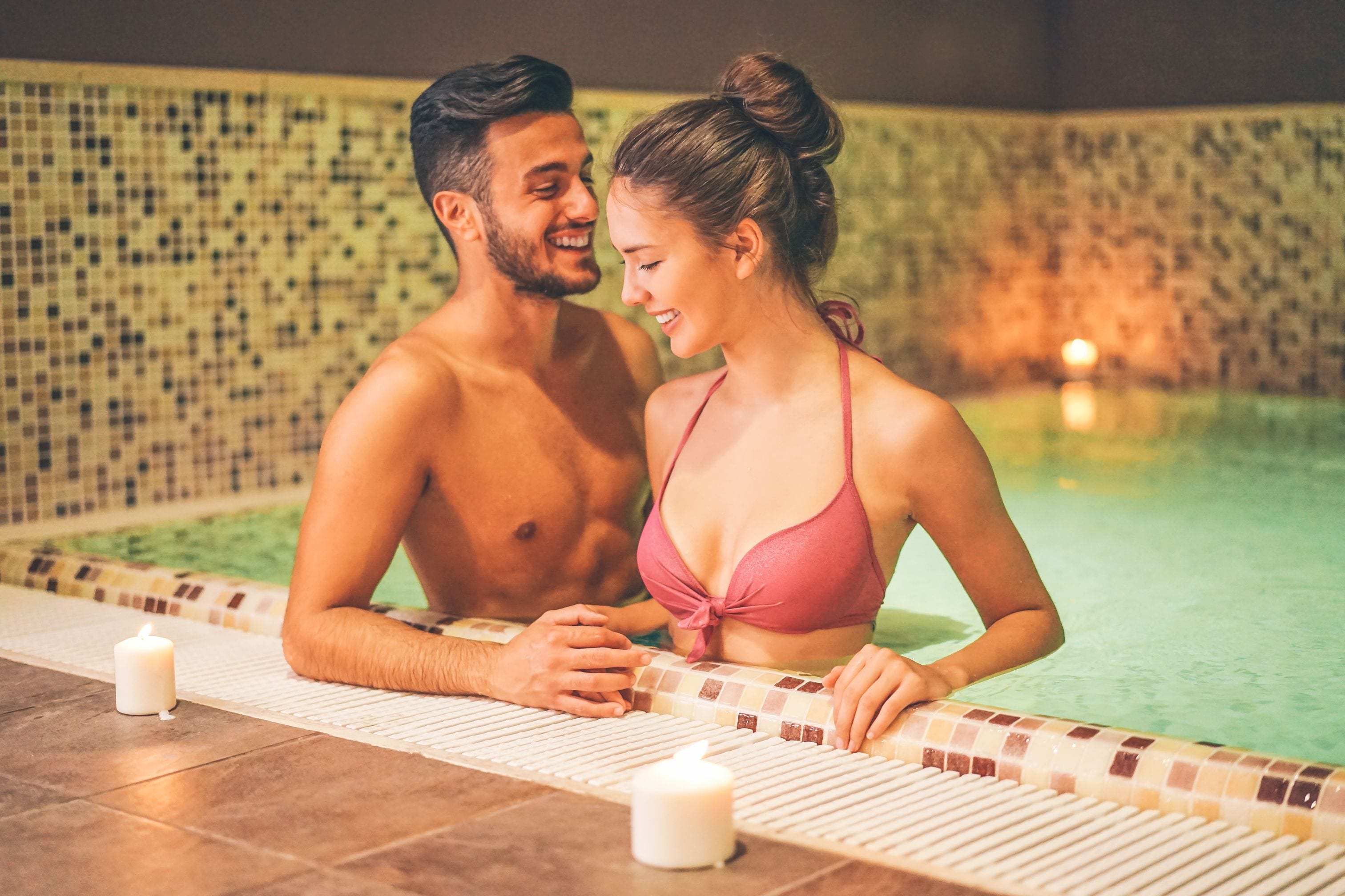 Espace de soins pour les couples, sauna, bain à remous, hammam, hammam