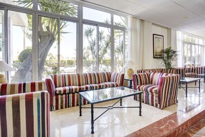 Lounge tại sảnh
