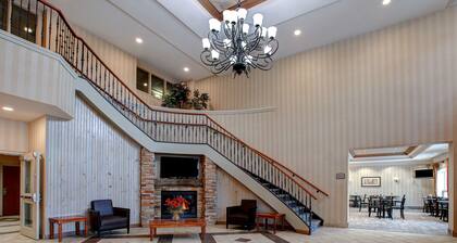 Days Inn & Suites by Wyndham Collingwood