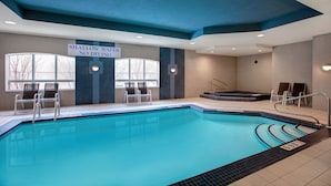 A swimming pool with a sign that reads "SHALLOW WATER NO DIVING." - Days Inn & Suites by Wyndham Collingwood (Collingwood)