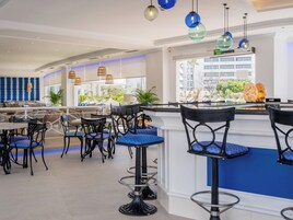 Bar (en la propiedad)