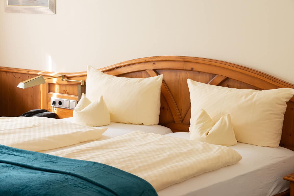 comfort triple room | minibar, in-room safe, desk, blackout curtains