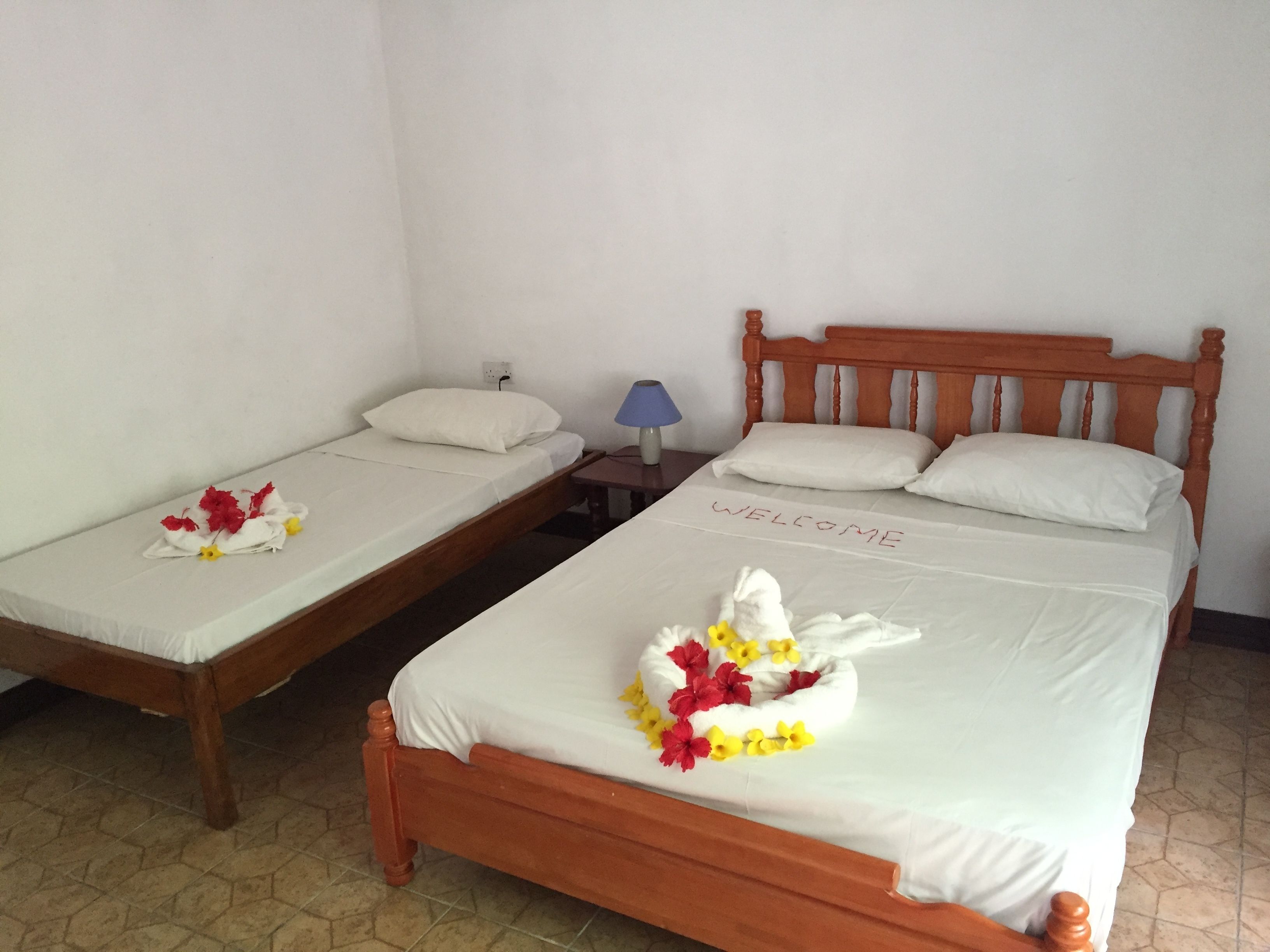 grand villa, 2 bedrooms, beach view | in-room safe, desk, soundproofing, free cots/infant beds