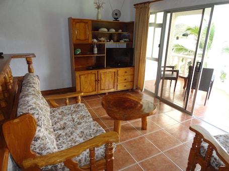 Junior Suite, 1 Bedroom | Living area. Lazare Picault Hotel