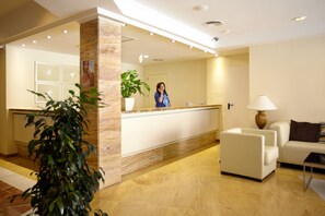 Reception - Grupotel Imperio Playa (Sant Joan de Labritja)