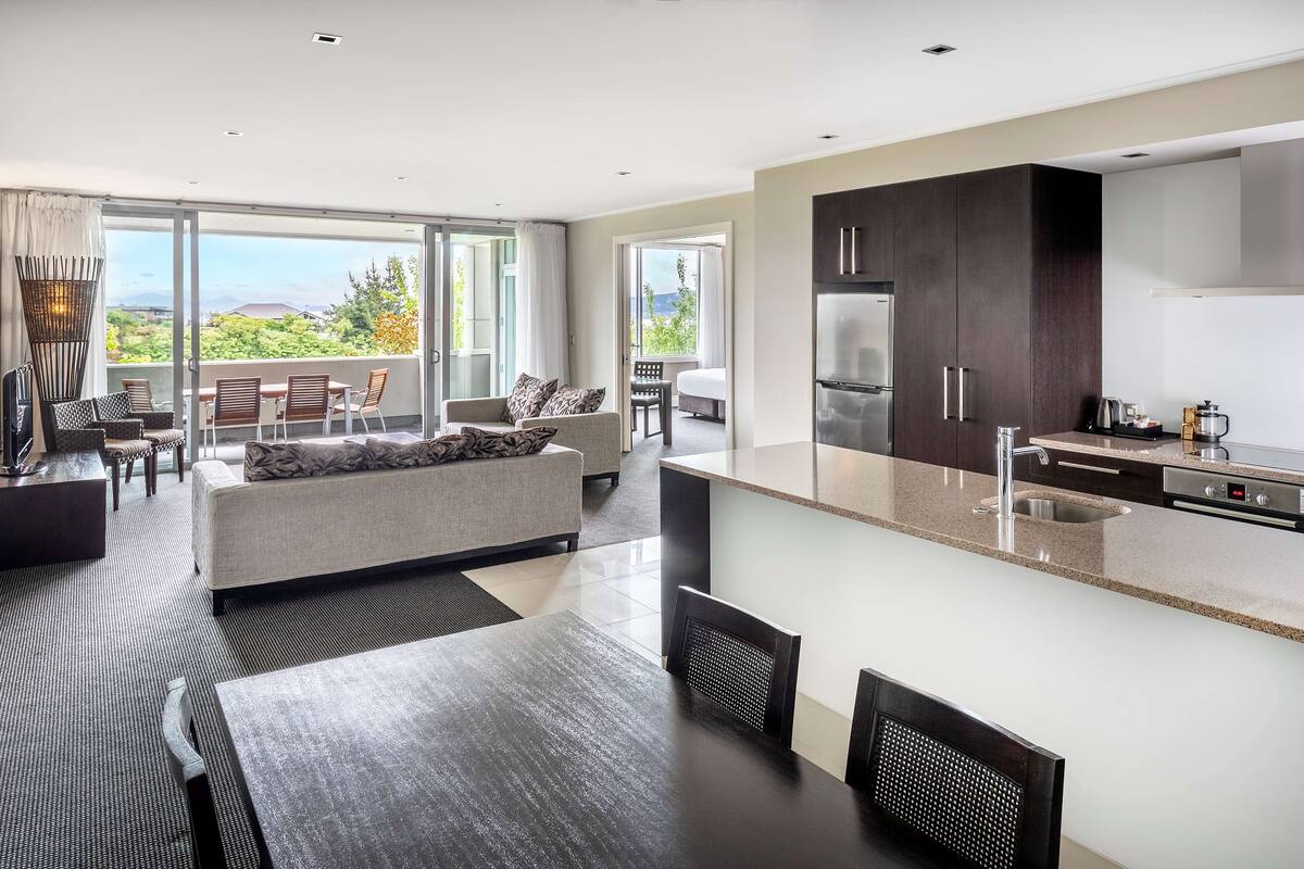 apartment, 1 bedroom | private kitchen | electric kettle