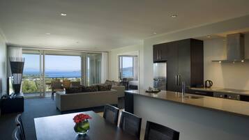 Apartment, 1 Bedroom | Living area