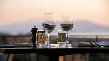 Café da manhã, almoço e jantar