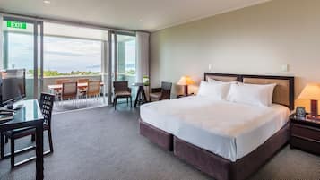 Tvåbäddsrum (Plus) | Värdeförvaringsskåp på rummet, mörkläggningsgardiner och ljudisolering