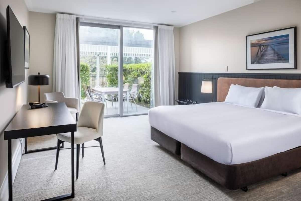 Cassaforte in camera, tende oscuranti, insonorizzazione