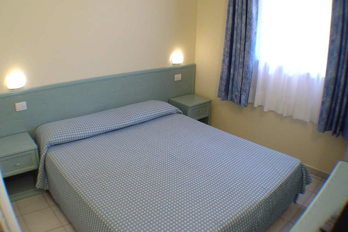 Suite (for six people)