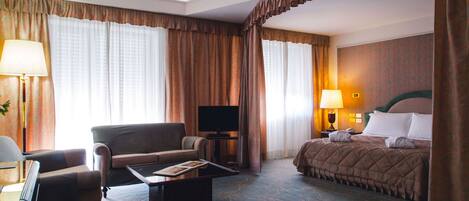 Minibar, in-room safe, individually furnished, desk
