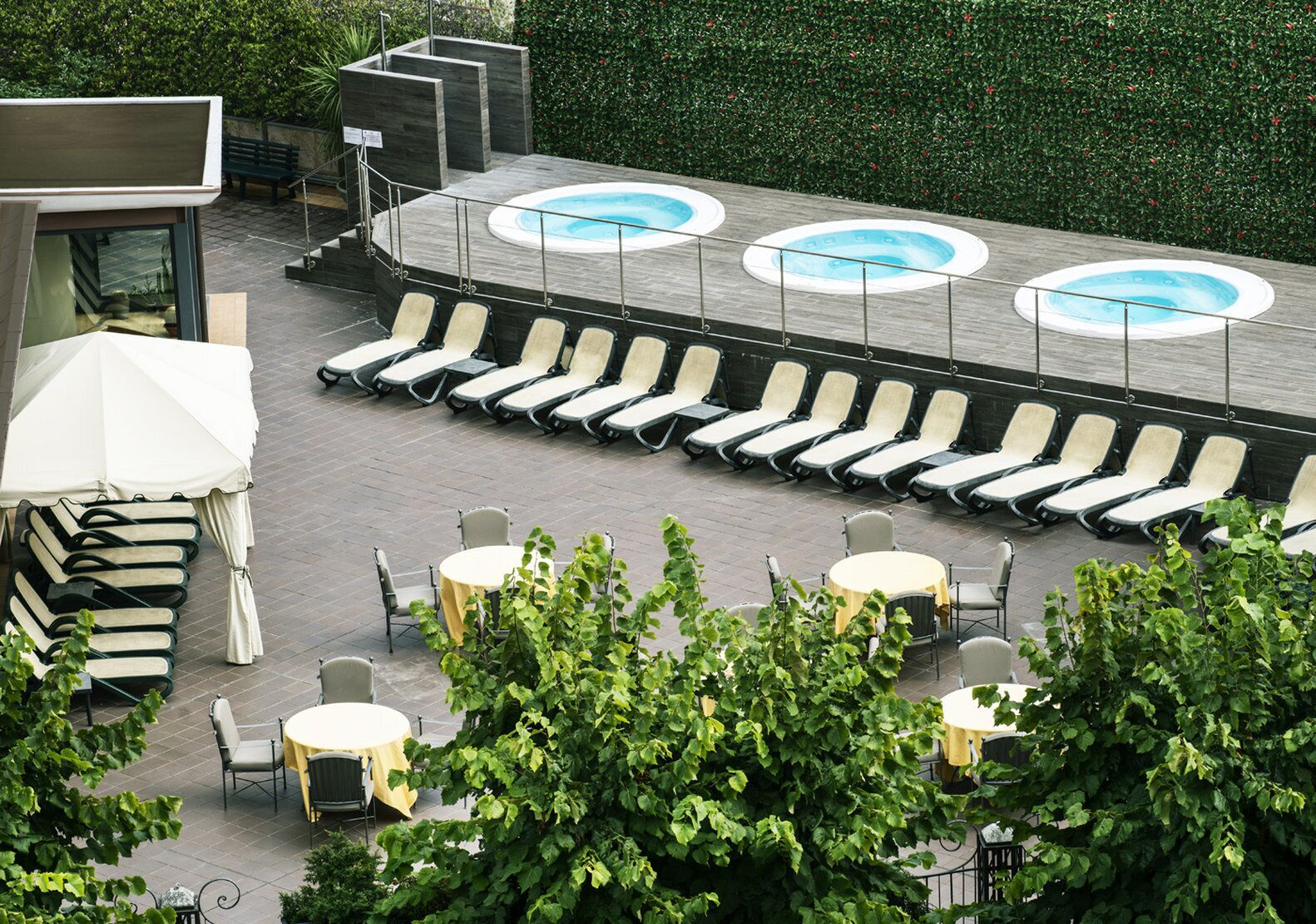 indoor pool, pool loungers