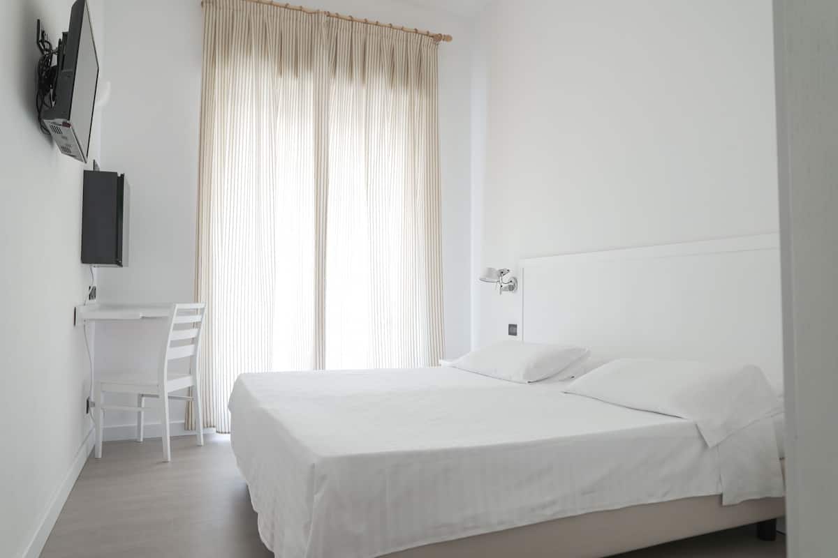 Down duvets, minibar, in-room safe, desk