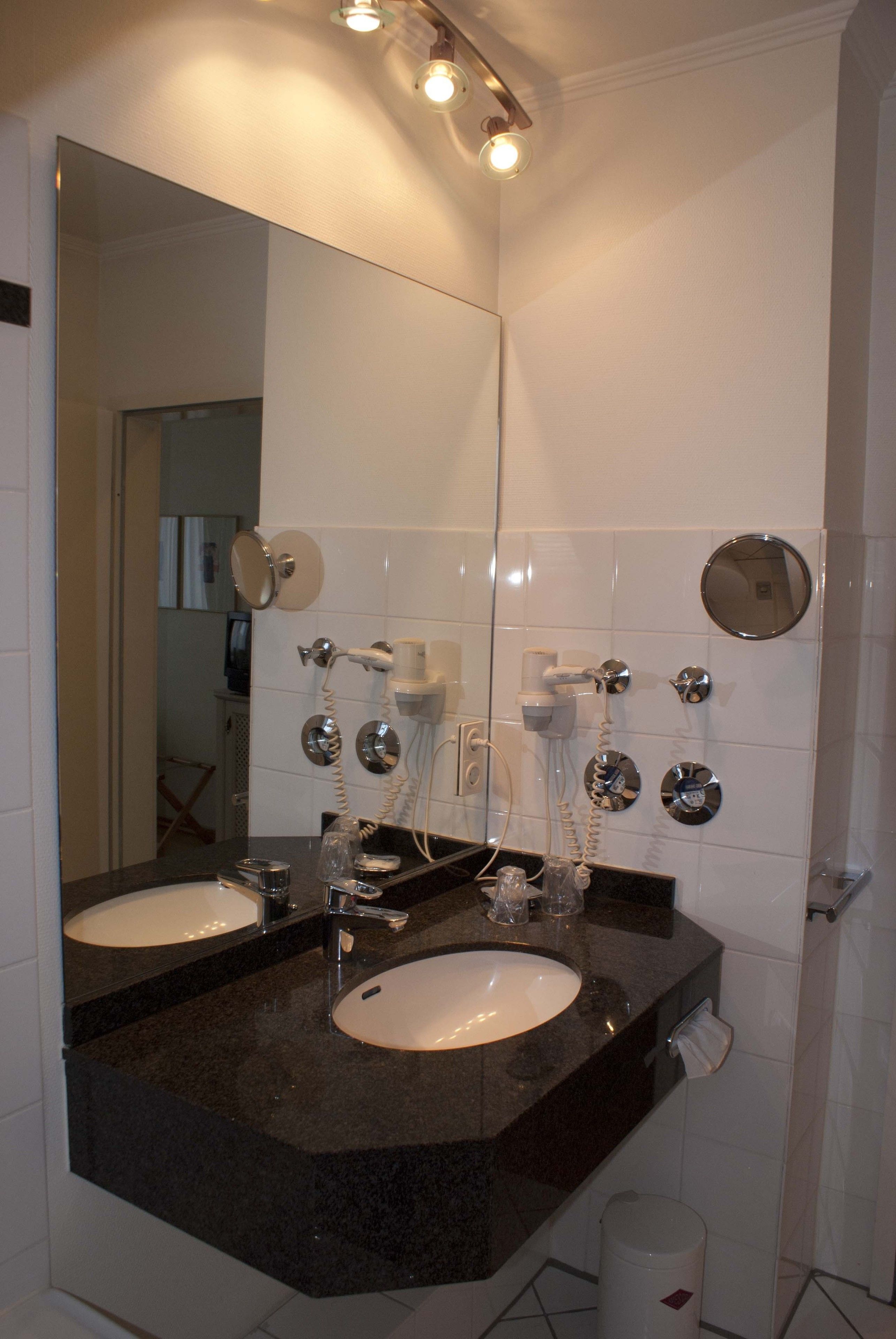 Foto - Entrée Groß Borstel Garni Hotel