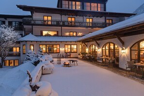 Exterior - Johannesbad Hotel St. Georg (Bad Hofgastein)