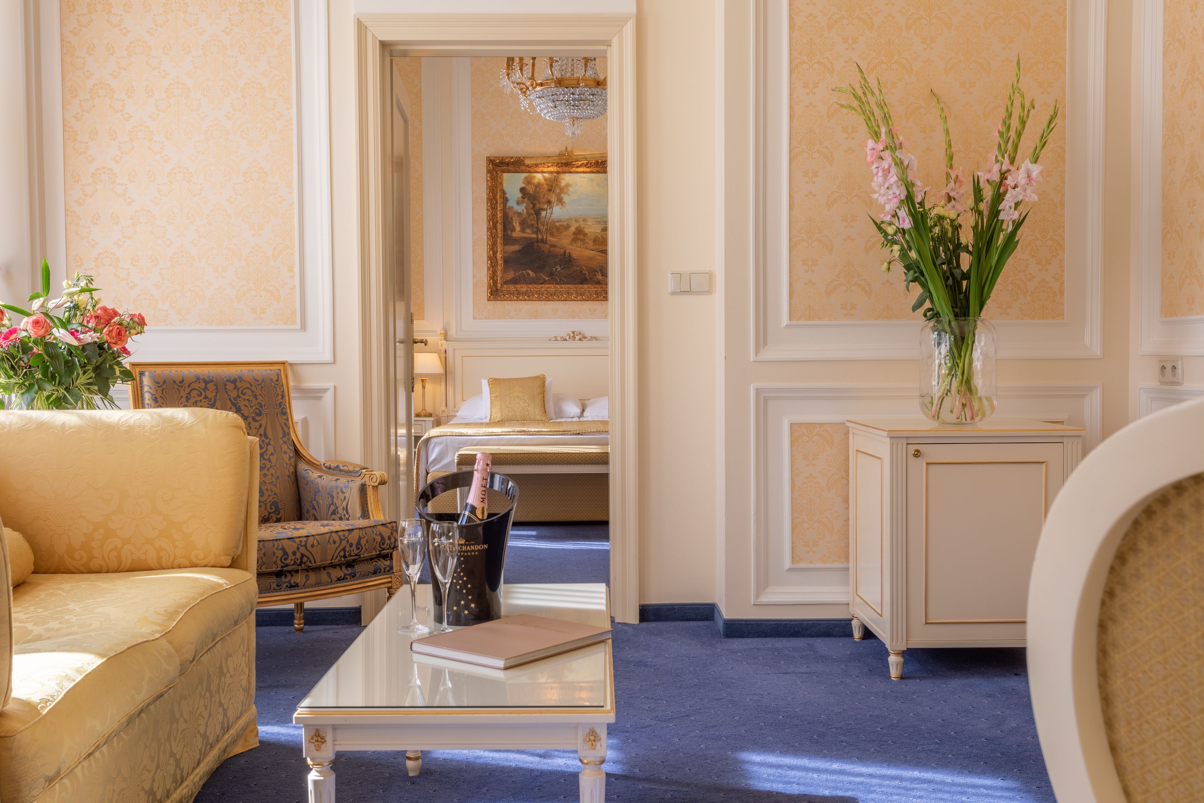 apartment | 1 bedroom, minibar, in-room safe, individually furnished