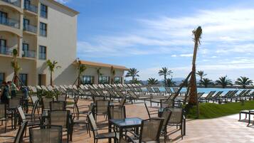 2 restaurants, Italian cuisine