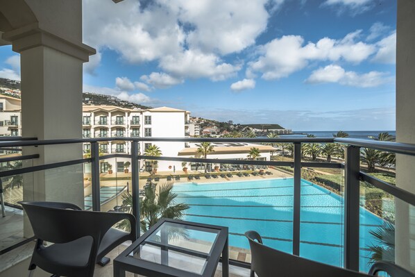 Indoor pool, outdoor pool - Vila Gale Santa Cruz Resort Hotel (Santa Cruz)