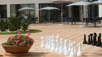 Children’s play area – outdoor