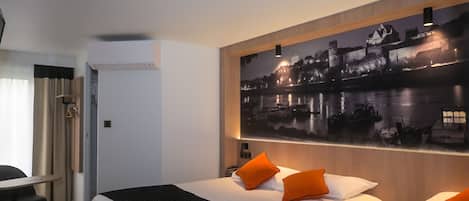 Triple Room | Desk, blackout drapes, soundproofing, iron/ironing board