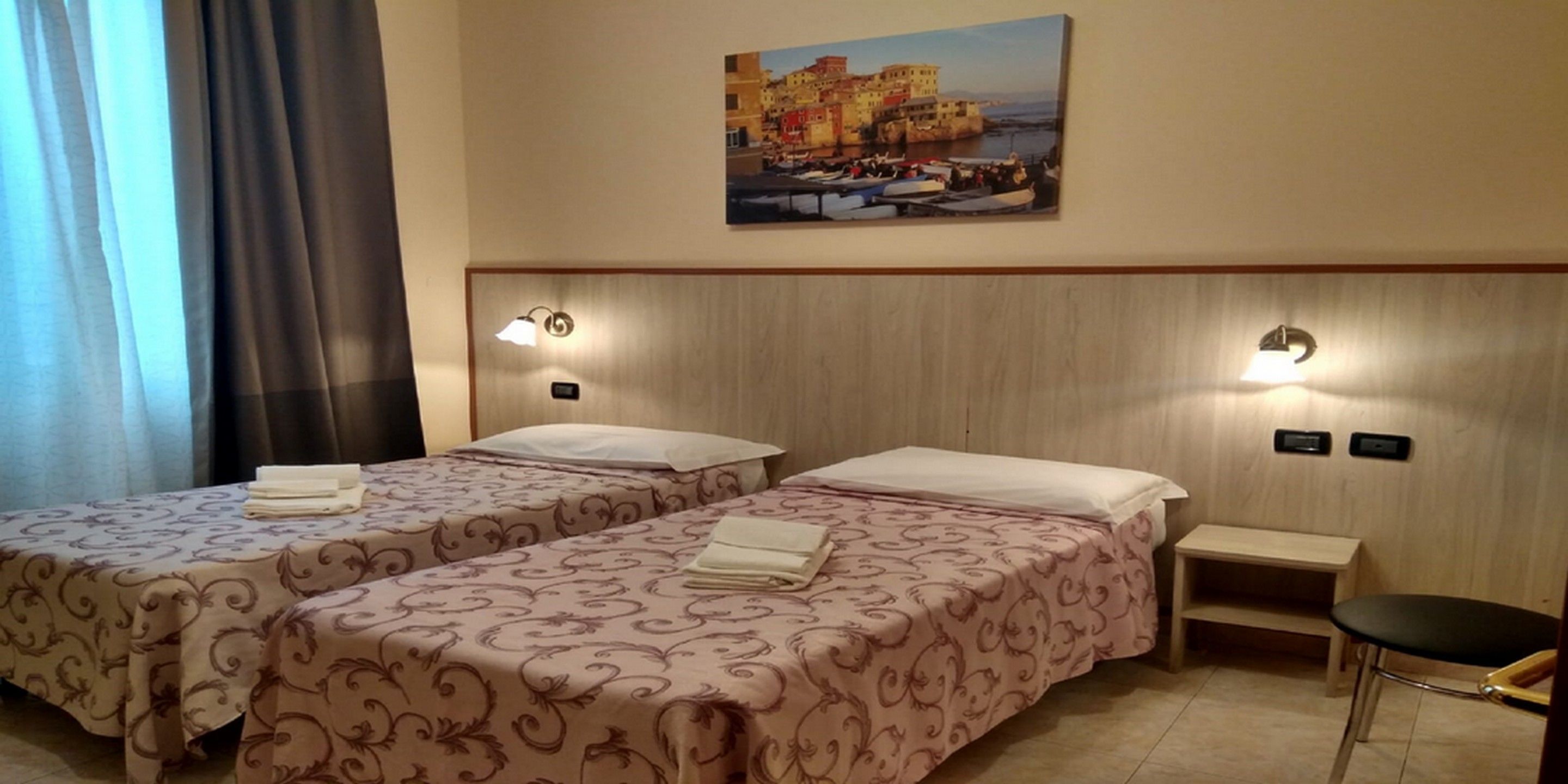 double room, 2 single beds | egyptian cotton sheets, in-room safe, desk, laptop workspace