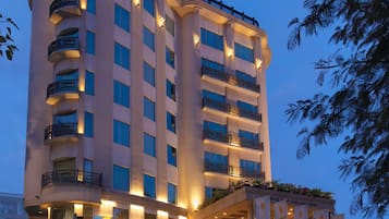 Fachada de la propiedad