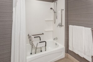ห้องสวีท, เตียงคิงไซส์ 1 เตียง (Communication, Accessible Tub)