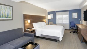 Suite, 1 kingsize-seng med sovesofa | Dundyner, senger med overmadrass, skrivebord og strykejern/-brett