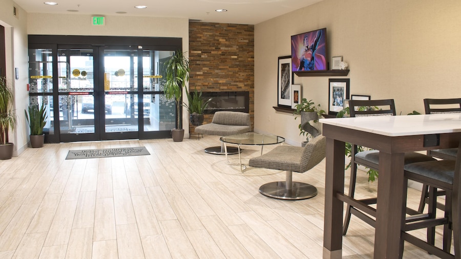 Hampton Inn & Suites Denver-Speer Boulevard