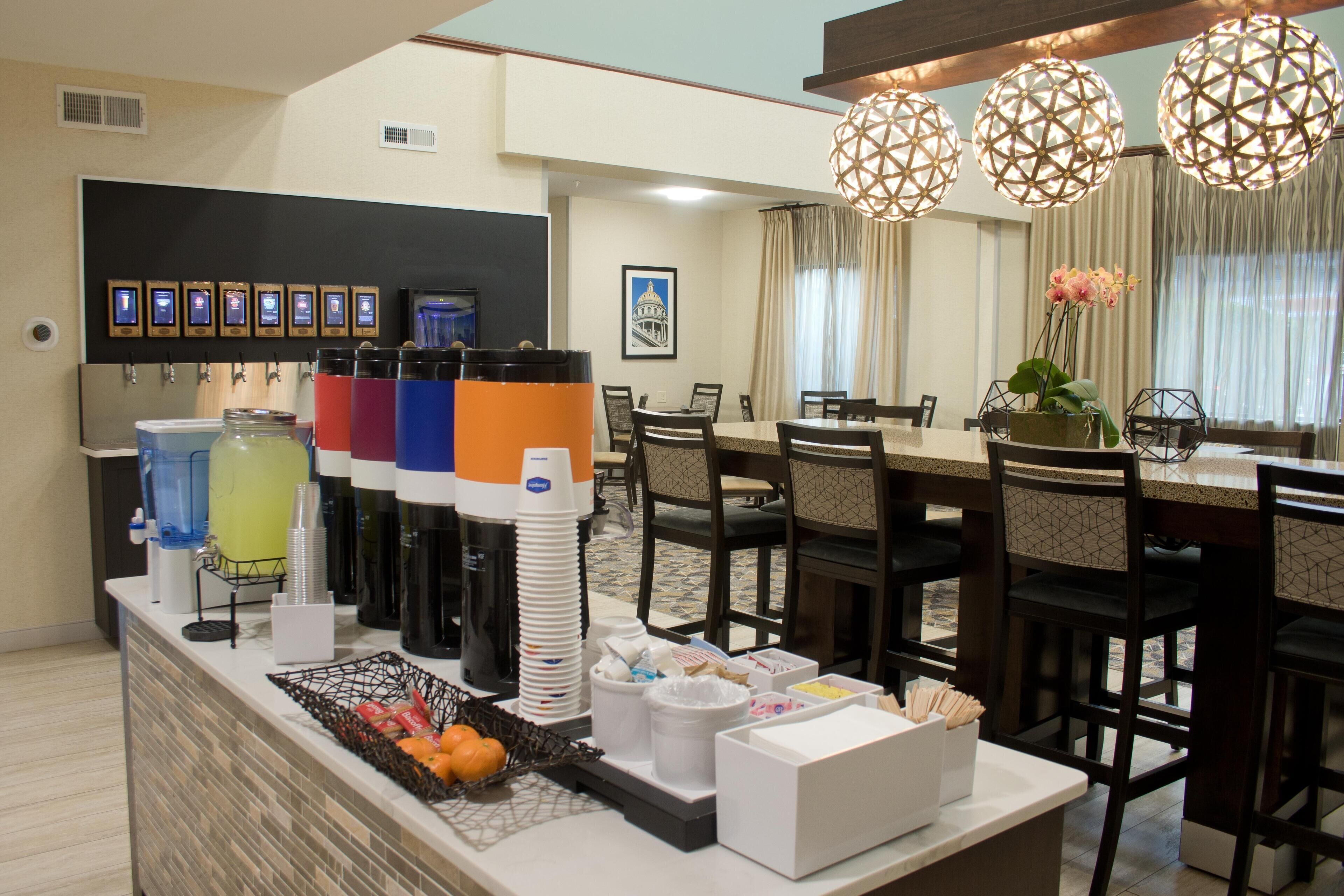 Photo - Hampton Inn & Suites Denver-Speer Boulevard