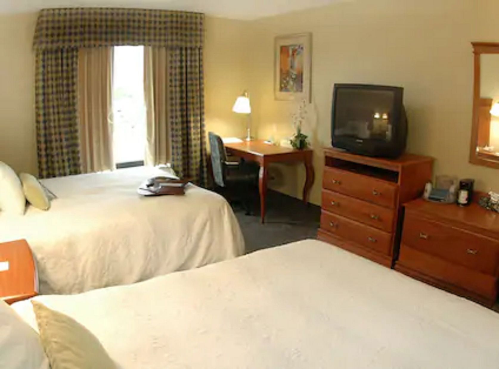 Premium bedding, pillow-top beds, in-room safe, desk