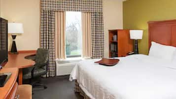 Luxe beddengoed, pillowtop-bedden, een kluis op de kamer, een bureau