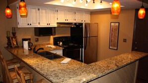 Condo, 2 Bedrooms | Private kitchen | Fridge, microwave, oven, stovetop - Longbranch 115 By Peak Property Management (Breckenridge)