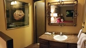 Condo, 2 Bedrooms | 1 bedroom, desk, free WiFi - Longbranch 115 By Peak Property Management (Breckenridge)